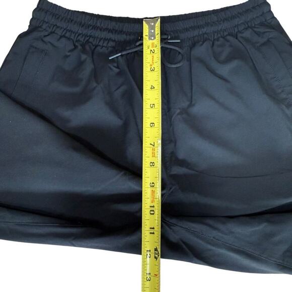 TNA ARITZIA Women's BLACK JOGGERS M Athleisure Athletic Casual Running Workout - Picture 11 of 11